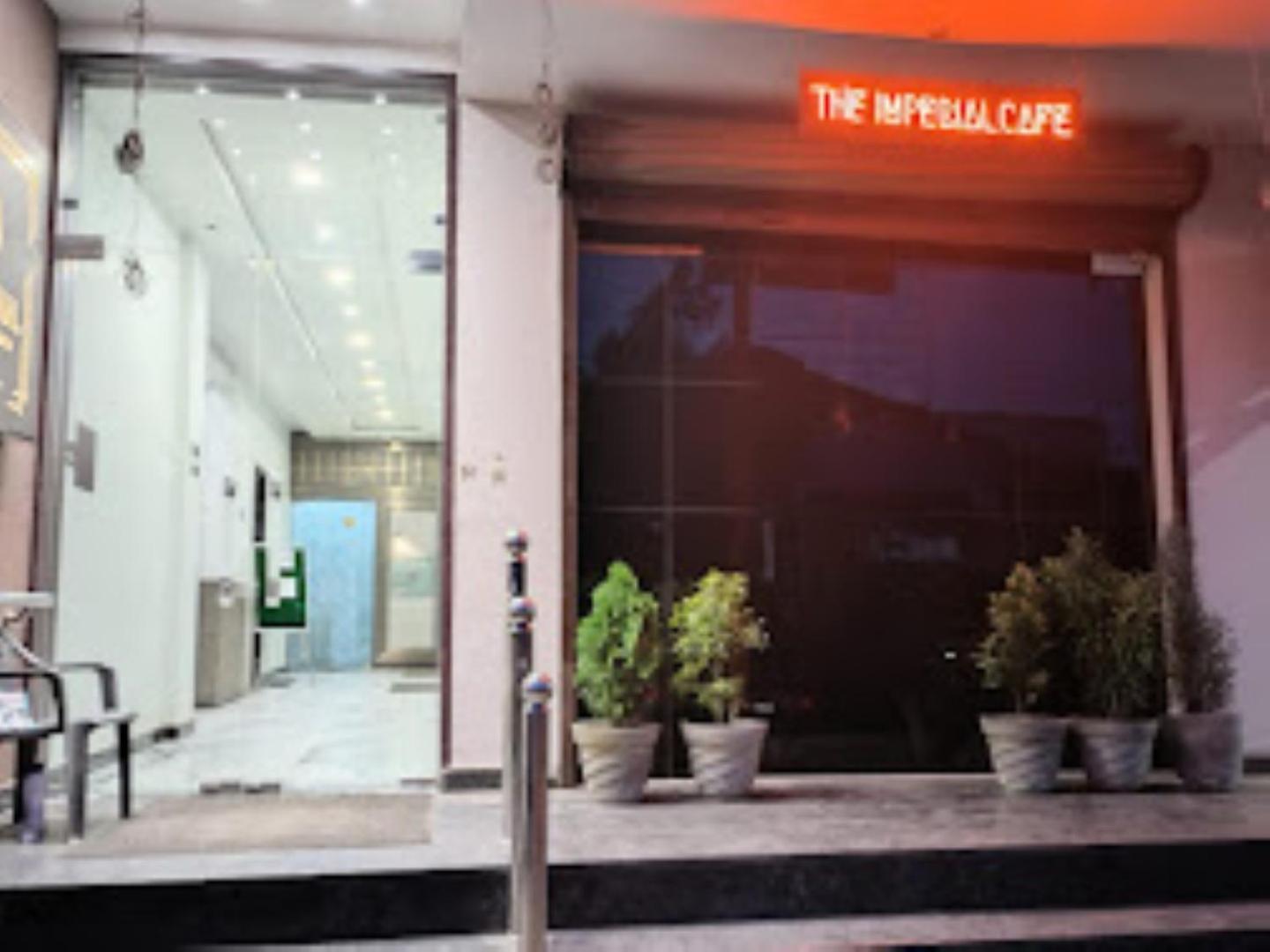The Imperial Hotel And Convention Centre Kanpur Buitenkant foto