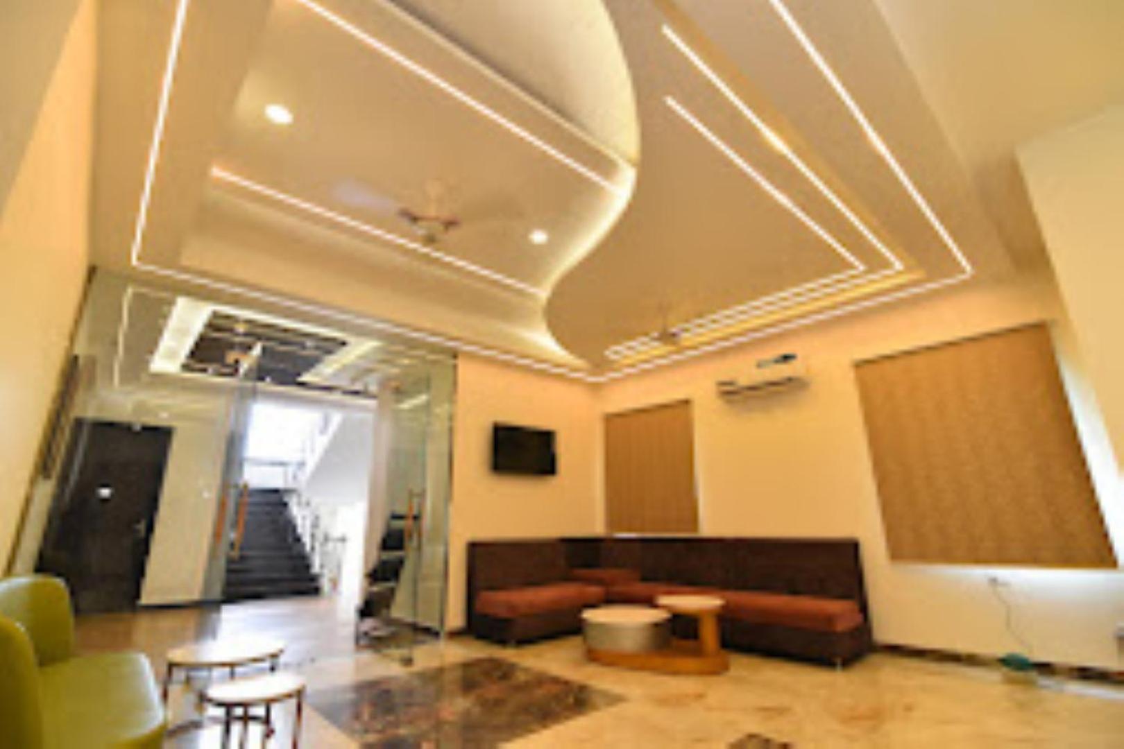 The Imperial Hotel And Convention Centre Kanpur Buitenkant foto